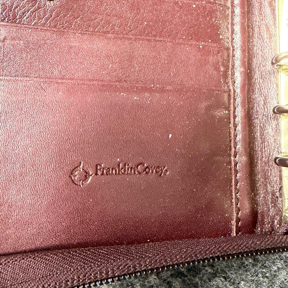 Franklin Covey Burgundy Leather 6 ring planner